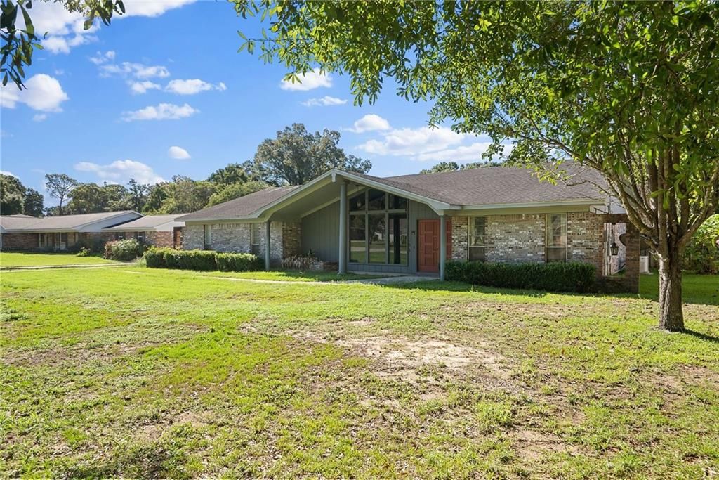 504 Vaughn Drive N, Satsuma, AL 36572 — photo 2