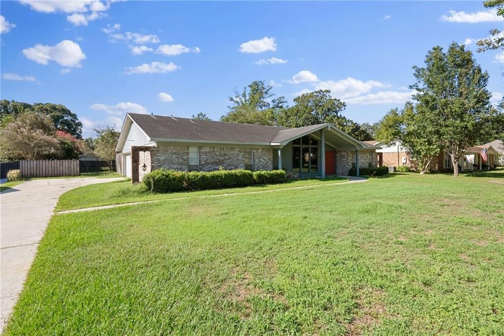 504 Vaughn Drive N, Satsuma, AL 36572 — photo 3