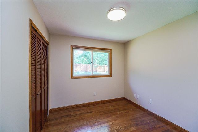 1100 W 158th Street, Burnsville, MN 55306