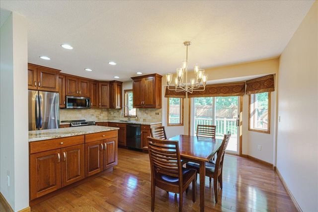 1100 W 158th Street, Burnsville, MN 55306