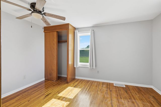 628 W Superior Street, Clarksville, IA 50619
