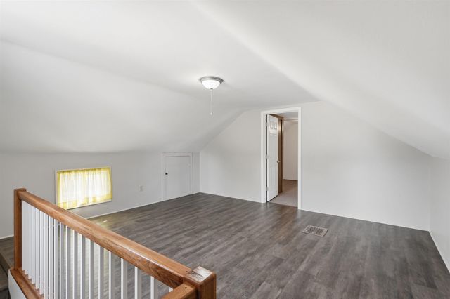 628 W Superior Street, Clarksville, IA 50619