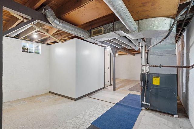 628 W Superior Street, Clarksville, IA 50619