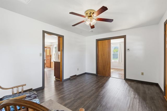 628 W Superior Street, Clarksville, IA 50619
