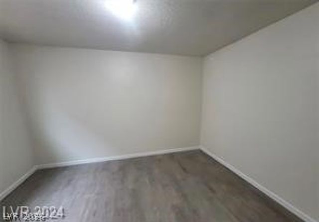 304 Orland Street 39, Las Vegas, NV 89107