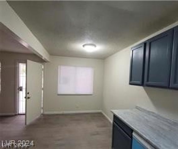 304 Orland Street 39, Las Vegas, NV 89107