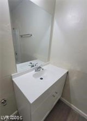 304 Orland Street 39, Las Vegas, NV 89107