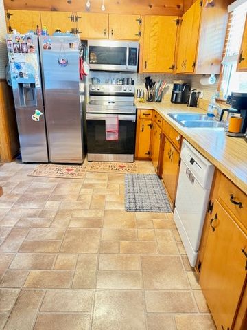 112 Ragan St, Tullahoma, TN 37388