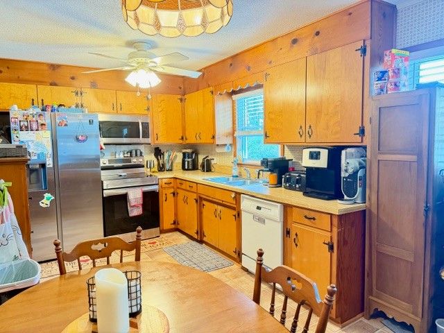 112 Ragan St, Tullahoma, TN 37388