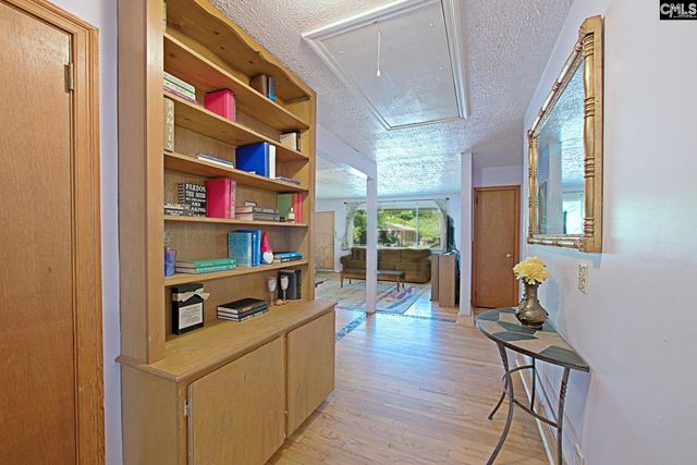 621 Hook Ave, West Columbia, SC 29169