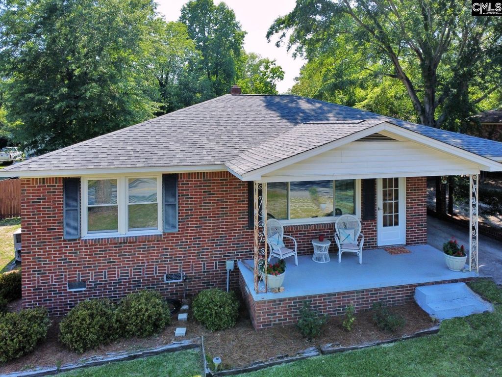 621 Hook Ave, West Columbia, SC 29169