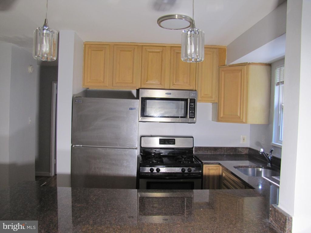 116 LEE AVE #105, Takoma Park, MD 20912