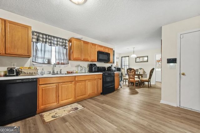 6285 Sayler Park, Lithonia, GA 30058