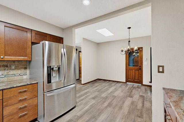 1 SANTA CLARA Trail, Corrales, NM 87048