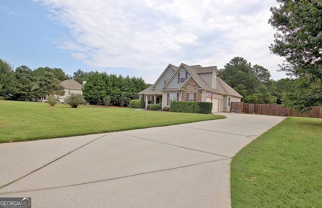 154 Fieldstone Farms Drive, Senoia, GA 30276