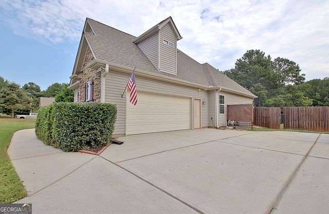 154 Fieldstone Farms Drive, Senoia, GA 30276