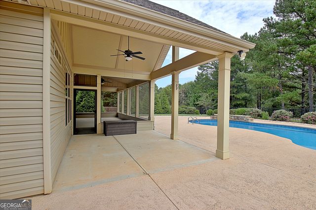 154 Fieldstone Farms Drive, Senoia, GA 30276