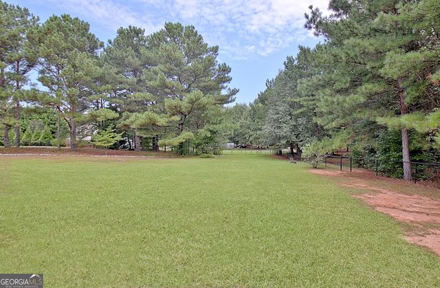 154 Fieldstone Farms Drive, Senoia, GA 30276