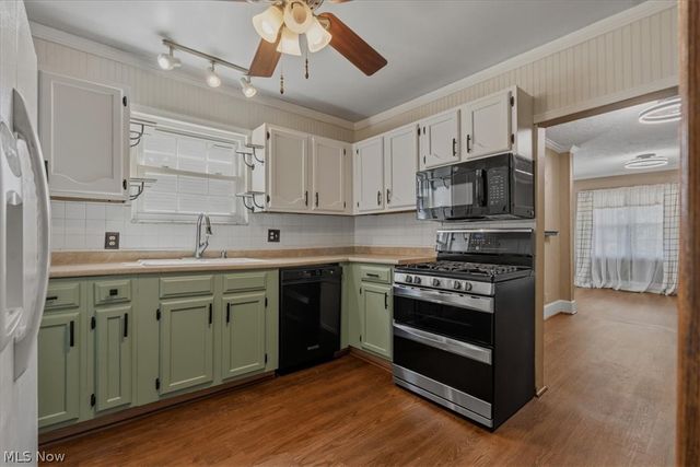 1610 9th Avenue, Vienna, WV 26105