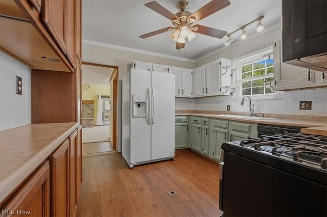 1610 9th Avenue, Vienna, WV 26105