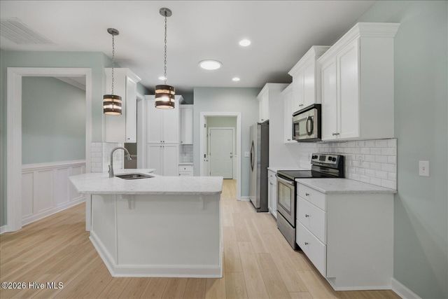 1175 Greensview Circle, Leland, NC 28451
