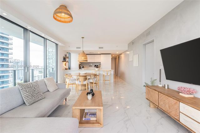 1300 S Miami Ave 2006, Miami, FL 33130