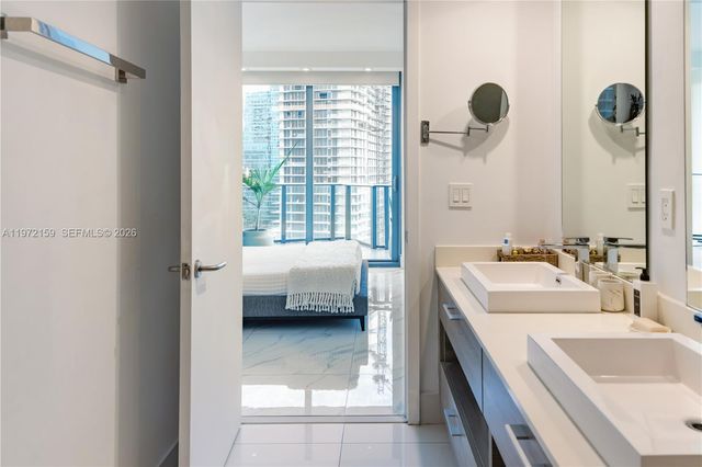 1300 S Miami Ave 2006, Miami, FL 33130