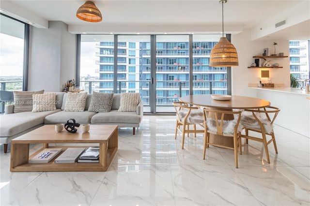 1300 S Miami Ave 2006, Miami, FL 33130