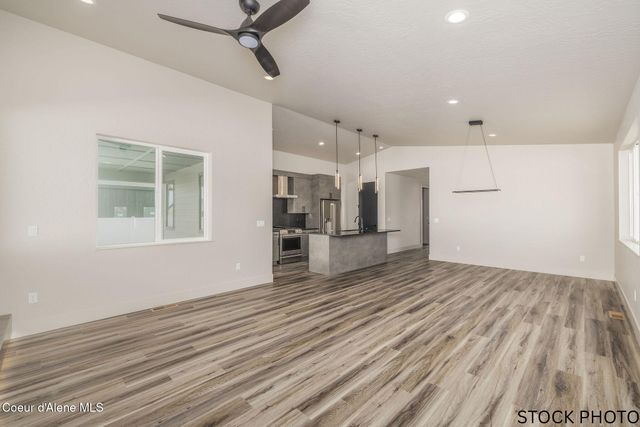 11506 N Clapton Ln, Rathdrum, ID 83858