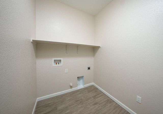 7317 Dorstone Way, Sacramento, CA 95829