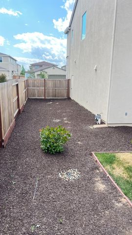 7317 Dorstone Way, Sacramento, CA 95829