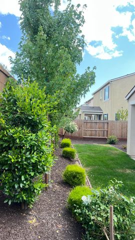 7317 Dorstone Way, Sacramento, CA 95829