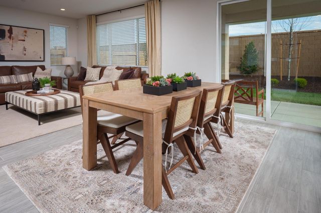 7317 Dorstone Way, Sacramento, CA 95829