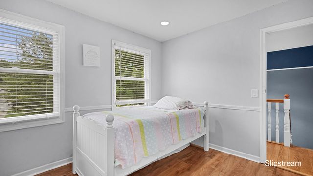 101 Chicory Street NE, Comstock Park, MI 49321