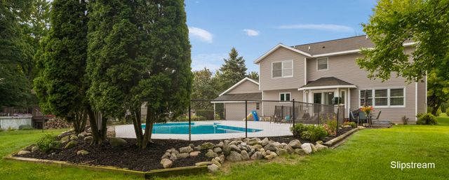 101 Chicory Street NE, Comstock Park, MI 49321