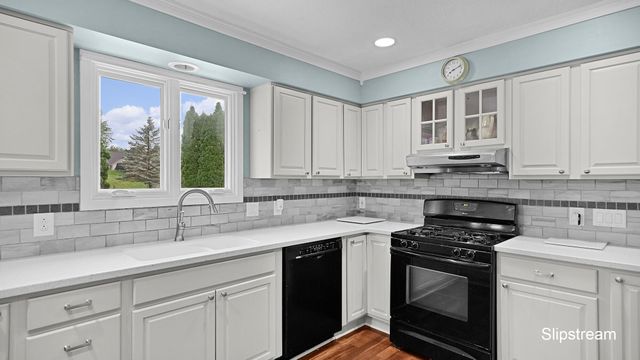 101 Chicory Street NE, Comstock Park, MI 49321