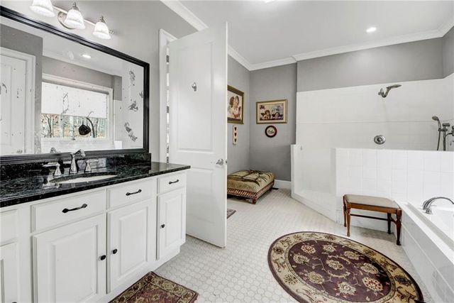 176 River Ridge Drive, Pendergrass, GA 30567