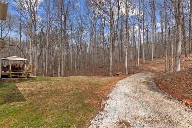 176 River Ridge Drive, Pendergrass, GA 30567