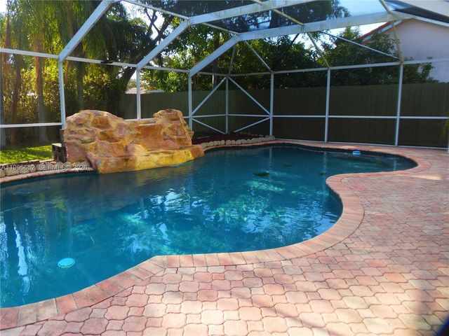 2608 NW 79th Ave, Margate, FL 33063