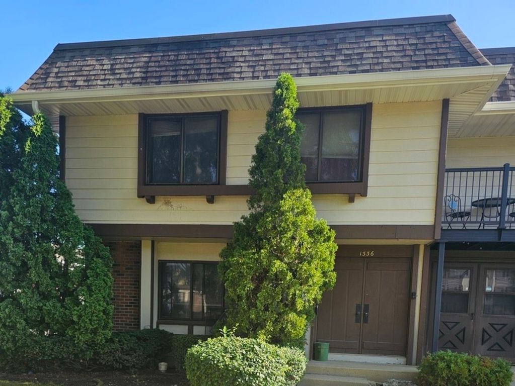 1336 Court O Street, Hanover Park, IL 60133