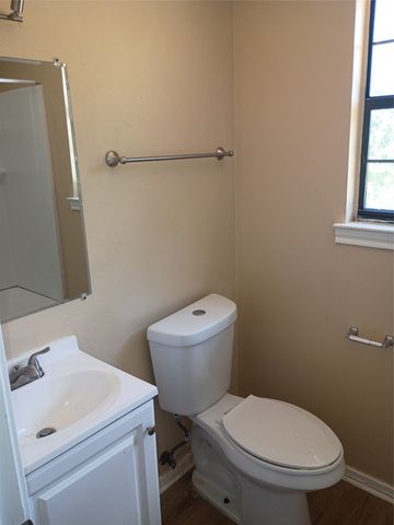 207 Spring Branch Drive, Red Oak, TX 75154