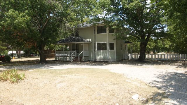 207 Spring Branch Drive, Red Oak, TX 75154