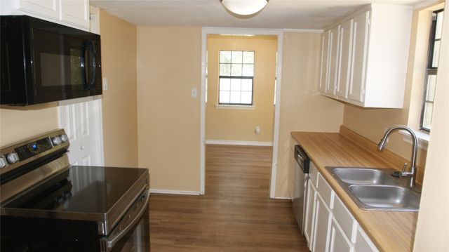 207 Spring Branch Drive, Red Oak, TX 75154