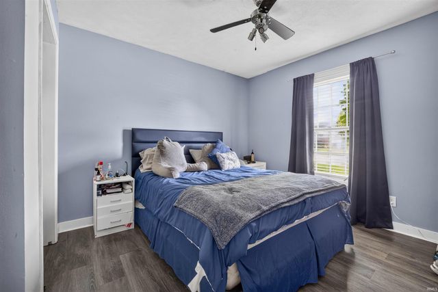 9566 Rabbit Run Drive, Newburgh, IN 47630
