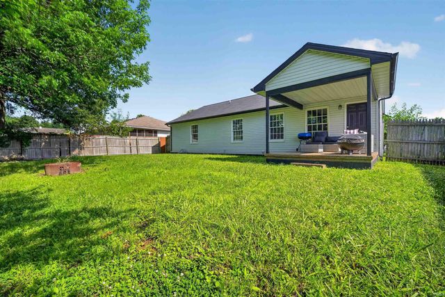 9566 Rabbit Run Drive, Newburgh, IN 47630