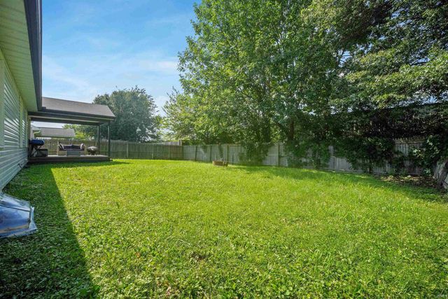 9566 Rabbit Run Drive, Newburgh, IN 47630