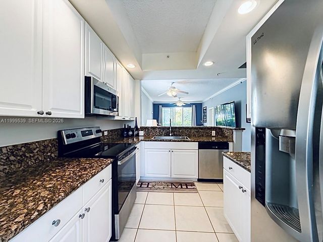 26 Royal Palm Way 201, Boca Raton, FL 33432