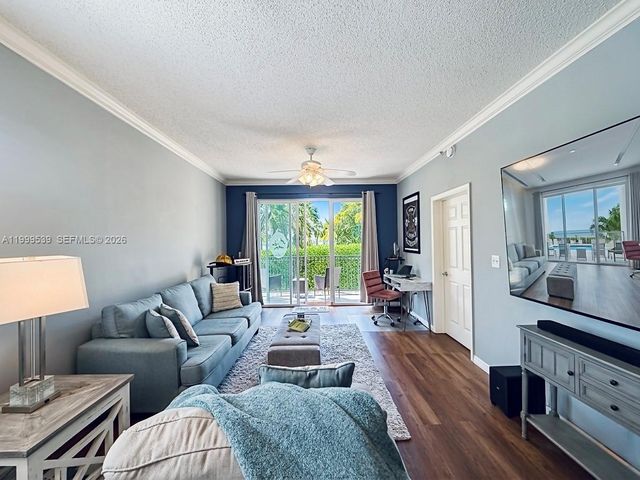 26 Royal Palm Way 201, Boca Raton, FL 33432