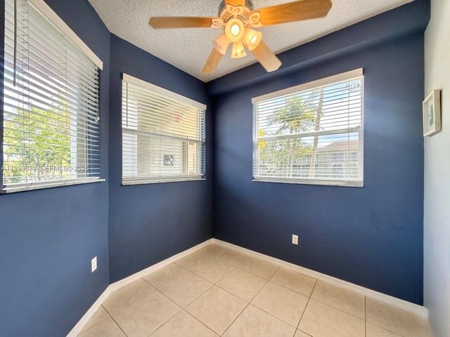 26 Royal Palm Way 201, Boca Raton, FL 33432