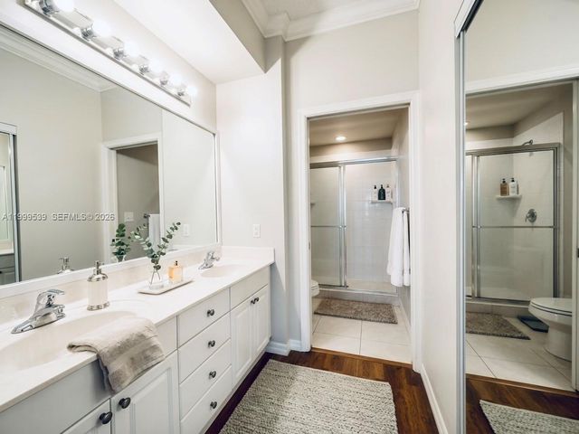 26 Royal Palm Way 201, Boca Raton, FL 33432